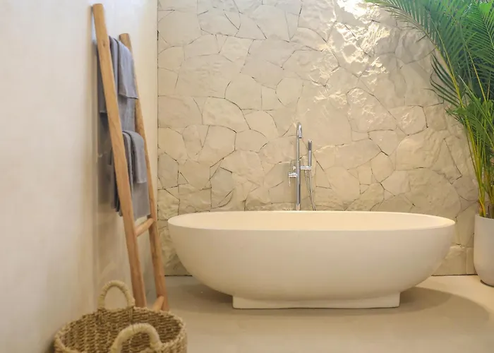 Villa Isea-3 Bedroom With Pool *